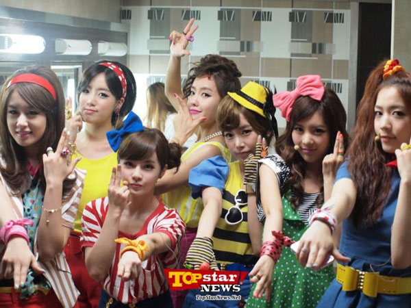 T-ara Music Bank backstage