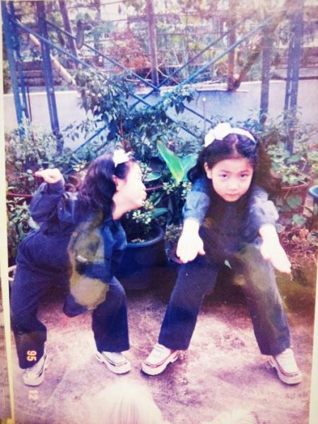 T-ara Hwayoung and Hyoyoung childhood photo